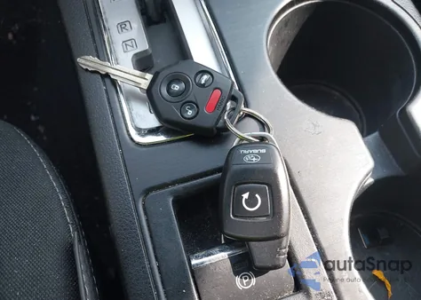 2015 Subaru Outback 2.5I Premium z USA, uszkodzony, nr VIN 4S4BSBDC3F3284536